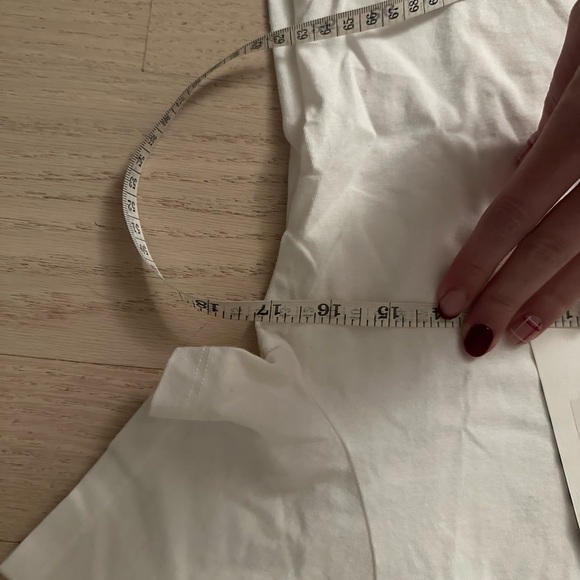 Sezane Londres Cheri T Shirt SZ Medium NWT - Picture 9 of 9